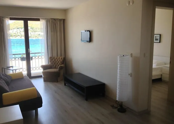 Nemrut Bay Bed & Breakfast 3*