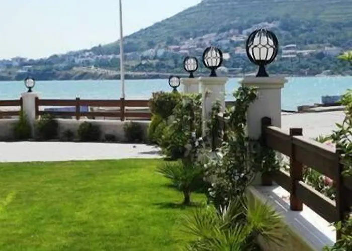 Nemrut Bay 3* Yenifoca